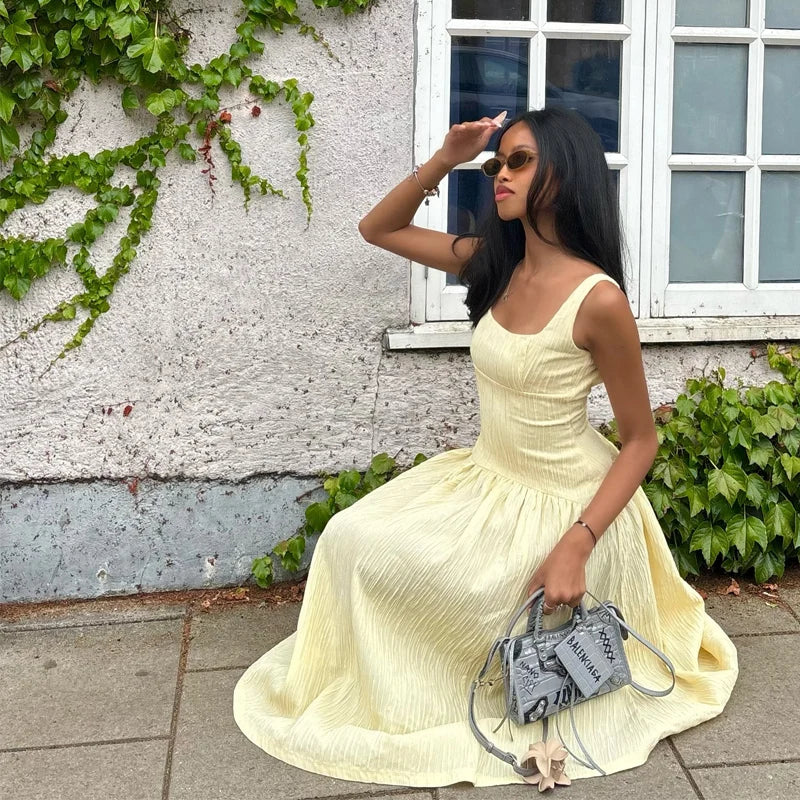 Women's Dress Yellow Pleated Sexy Backless Slip Dress Female Sleeveless Midi Dress 2026 Summer New Square Collar Beach Vestidos
