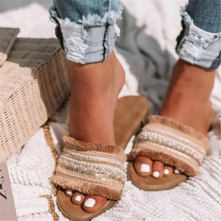 2024 women's new flat bottomed toe sandals women's summer new fashion tassel style women's slippers women's shoes