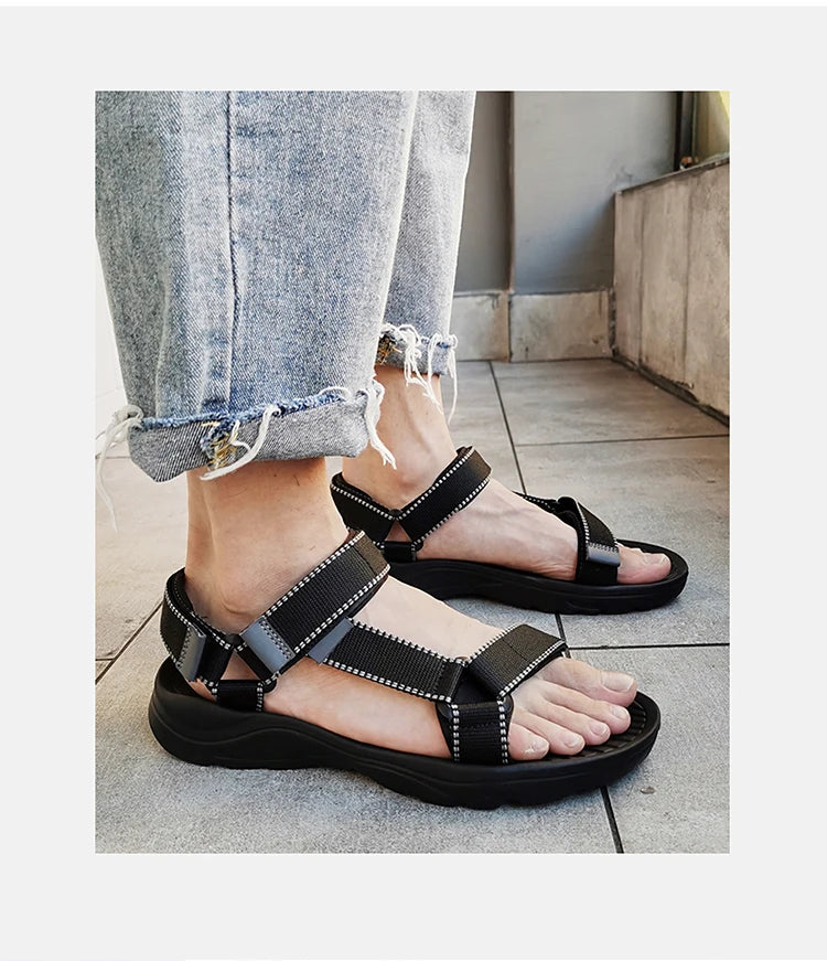Fashion Outdoor Lightweight EVA Sole Breathable Sandy Beach New Men Sandals Garden Shoes Summer High Quality Clogs Big Size 46