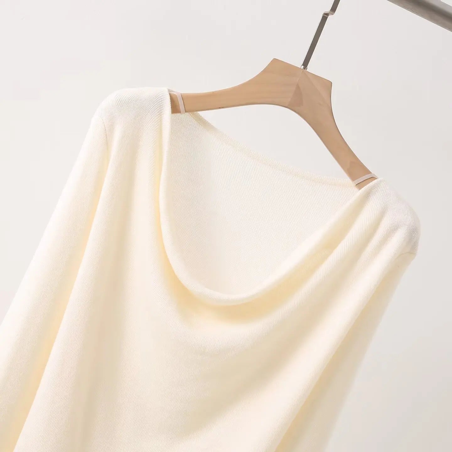 Casual Knitted Sweater Women's Slim Fit Fashionable Early Autumn Wind Neckline Y733203 Street Style Thin Long Sleeve Pure Color