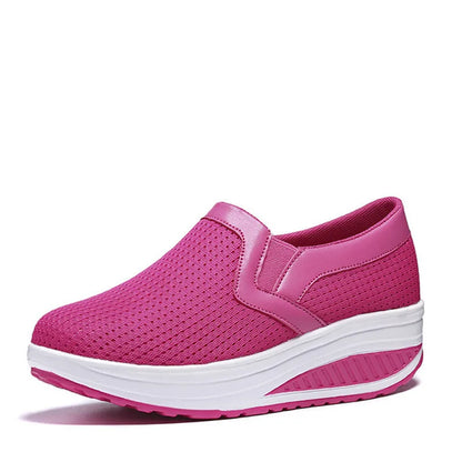 Breathable Slip-On Women's Shake Shoes Spring Summer Thick Bottom Heightening Large Size Shake Shoes round Toe Casual Style