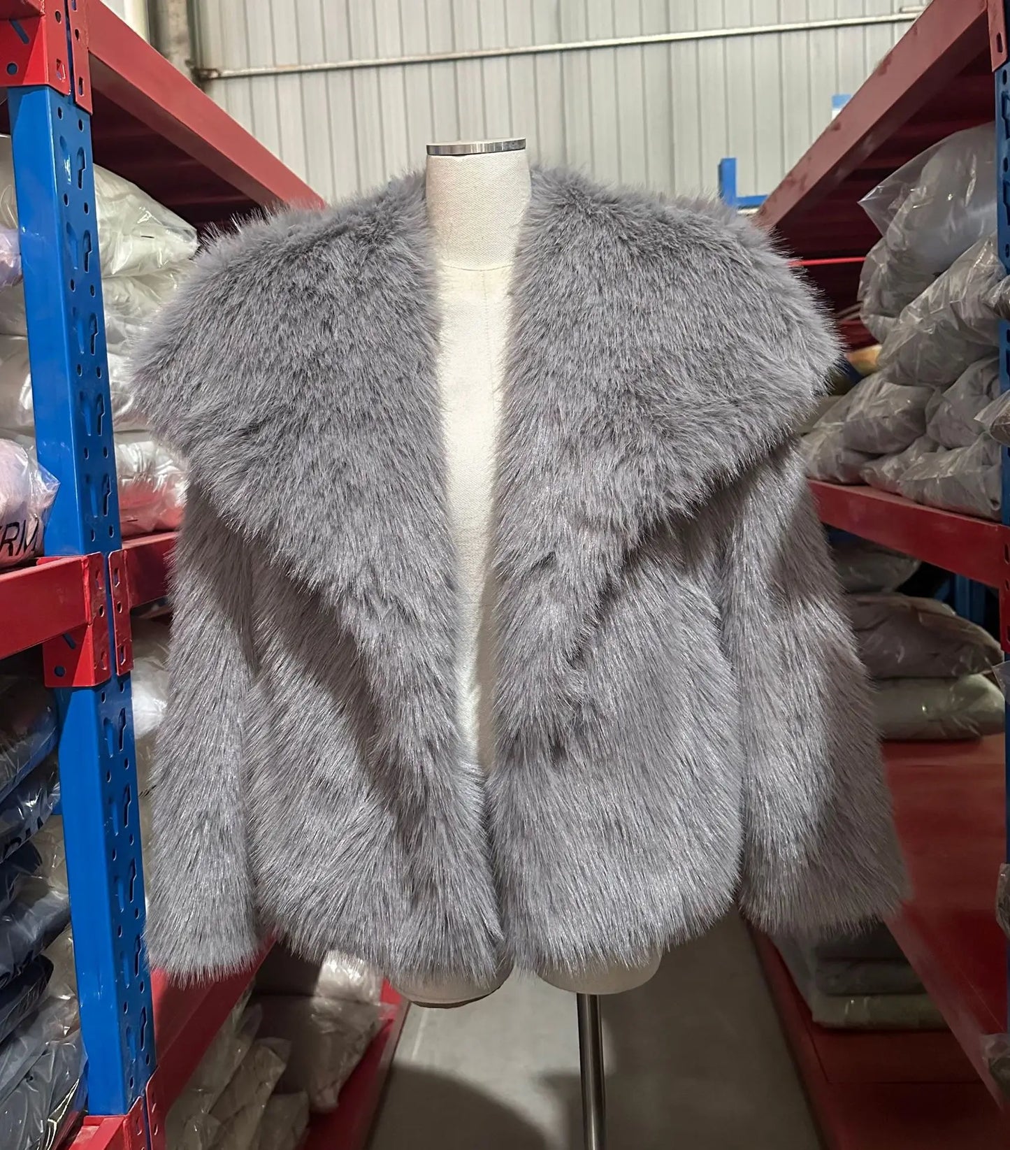 Women's Faux Fur Jacket Loose Long-Sleeved Coat Toca Fox Design Autumn/Winter 2025 Collection