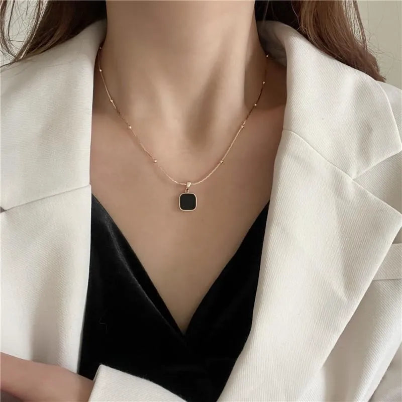 316L Stainless Steel Black Shell Square Pendant Necklace for Women New Fashion Lady Gift Neck Chain Jewelry Collier Femme