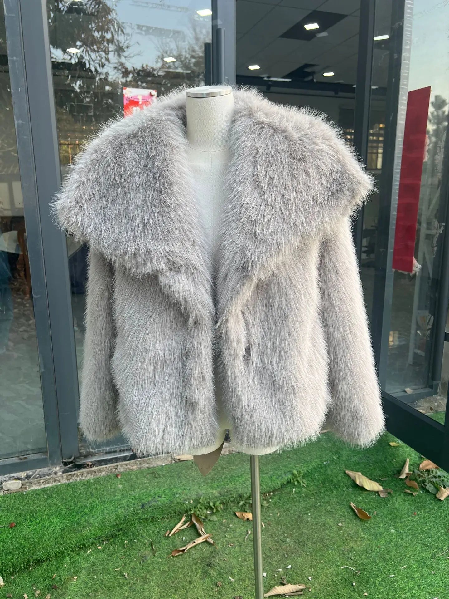 Women's Faux Fur Jacket Loose Long-Sleeved Coat Toca Fox Design Autumn/Winter 2025 Collection